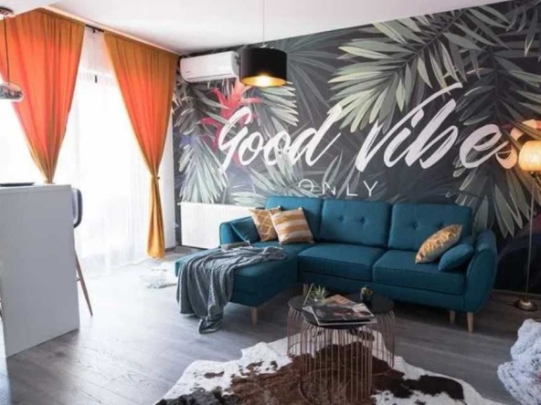 Дава се под наем Двустаен апартамент в Пловдив, Център - 320 кв.м за 163.2 € - Снимка #1