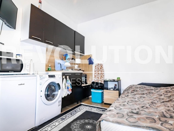 Дава се под наем Едностаен апартамент в Варна, Галата - 40 кв.м за 225 € - Снимка #1