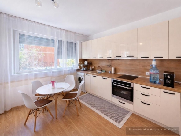 Дава се под наем Тристаен апартамент в Пловдив, Център - 60 кв.м за 598.23 € - Снимка #1