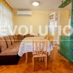 Дава се под наем Тристаен апартамент в Варна, Център - 100 кв.м за 650 € - Снимка #1