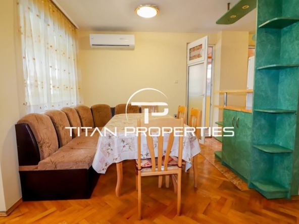 Дава се под наем Тристаен апартамент в Варна, Център - 100 кв.м за 650 € - Снимка #1