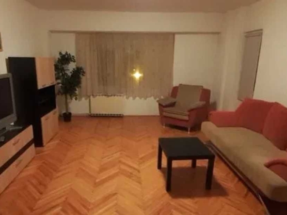 Дава се под наем Тристаен апартамент в Пловдив, Христо Смирненски - 92 кв.м за 372.3 € - Снимка #1