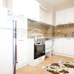 Дава се под наем Двустаен апартамент в Варна, Левски - 65 кв.м за 548.25 € - Снимка #1