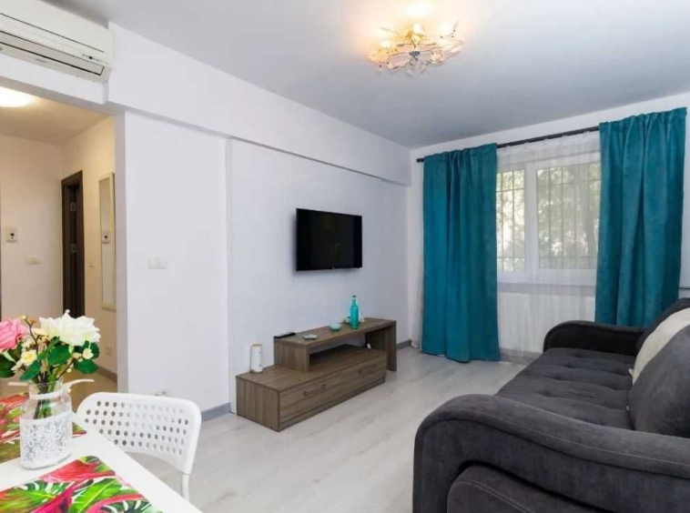 Дава се под наем  в Пловдив, Младежки Хълм - 20 кв.м за 99.45 € - Снимка #1