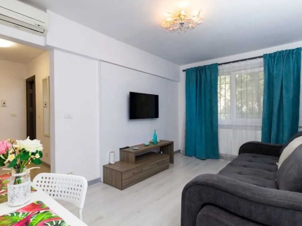 Дава се под наем Тристаен апартамент в Пловдив, Център - 77 кв.м за 234.6 € - Снимка #1