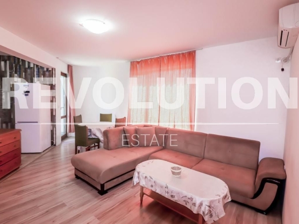 Дава се под наем Етаж от къща в Варна, Виница - 100 кв.м за 400 € - Снимка #1