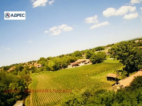 Парцел в с. Обнова, Област Плевен - 2780 кв.м за 3 €/кв.м - Снимка #1