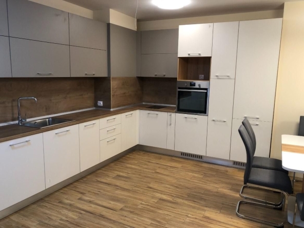 Дава се под наем Двустаен апартамент в София, Дружба 2 - 62 кв.м за 800 € - Снимка #1