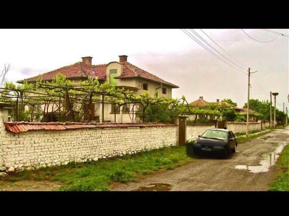 Къща в с. Търничени, Област Стара Загора - 100 кв.м за 500 €/кв.м - Снимка #1