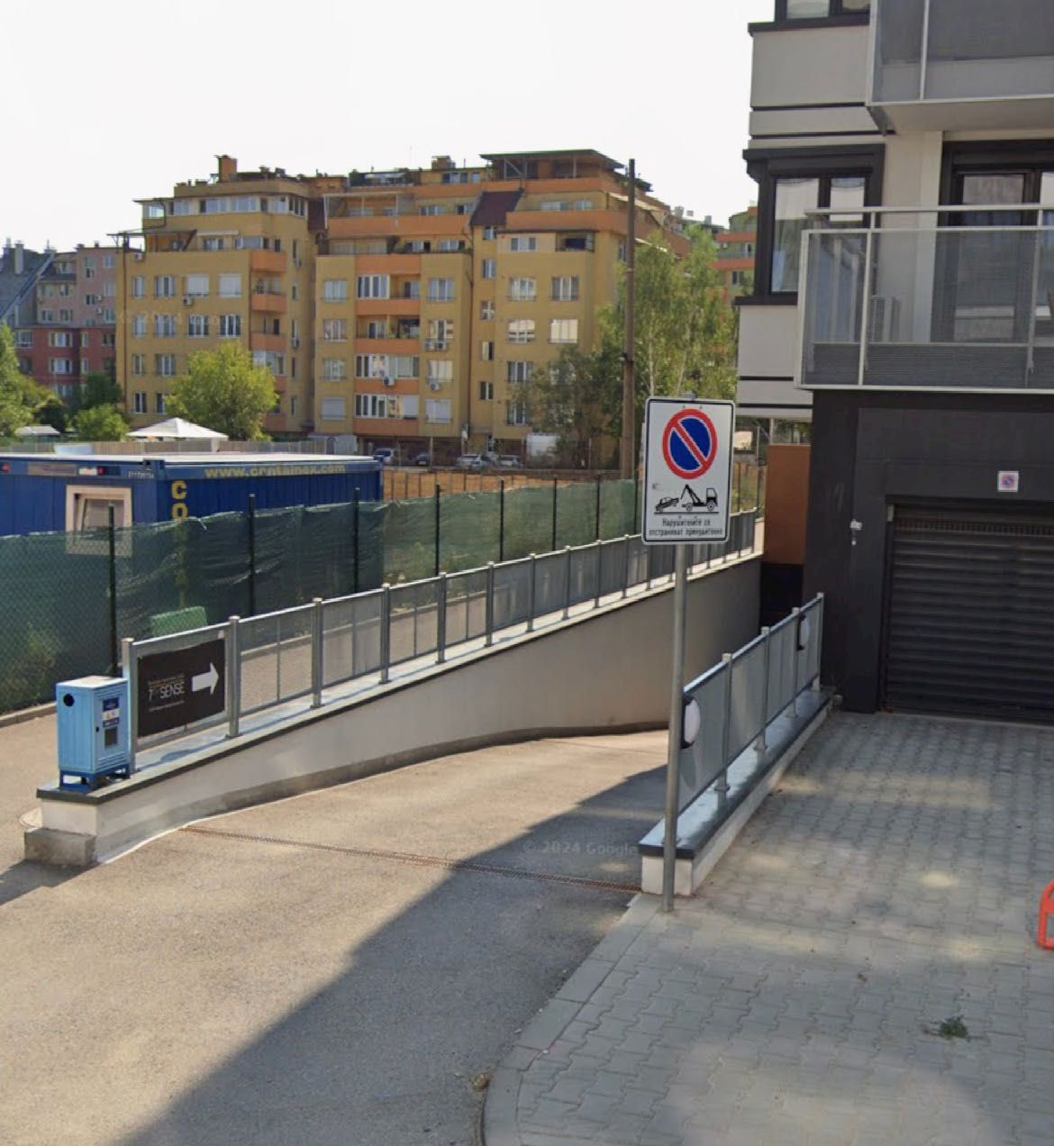 Дава се под наем Гараж / Паркомясто в София, Витоша - 22 кв.м за 122.4 € - Снимка #1