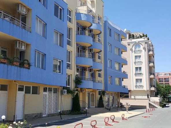 Двустаен апартамент в к.к. Слънчев бряг - 55 кв.м за 1273 €/кв.м - Снимка #1