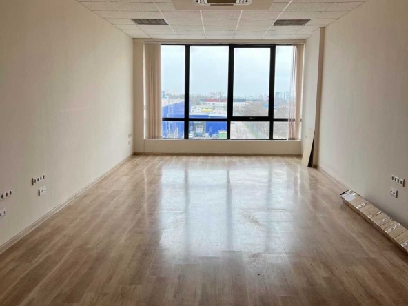 Дава се под наем Офис в Варна, Метро - 48 кв.м за 348.84 € - Снимка #1