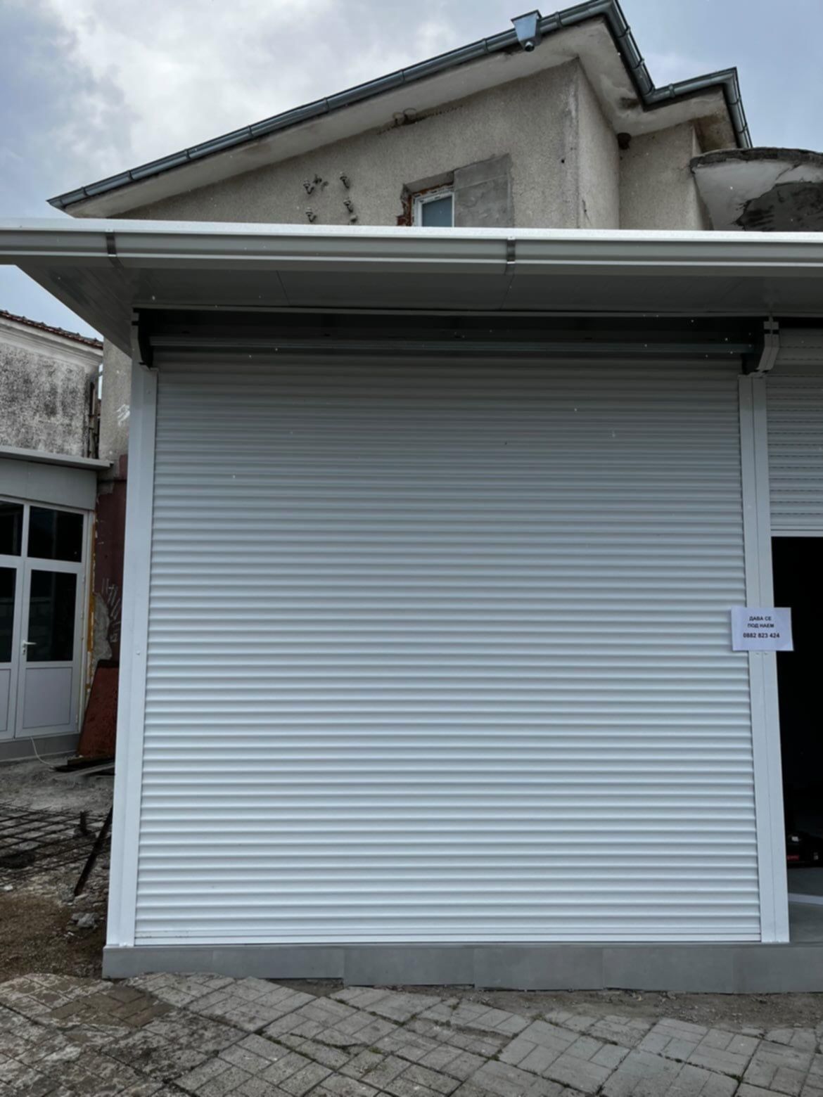 Дава се под наем Магазин в Бургас, Меден рудник - зона Г - 12 кв.м за 3570 € - Снимка #1