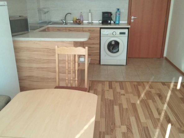 Дава се под наем Двустаен апартамент в Русе, Здравец Изток - 70 кв.м за 255 € - Снимка #1