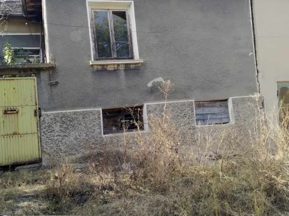 Къща в с. Страхилово, Област Велико Търново - 100 кв.м за 82 €/кв.м - Снимка #1