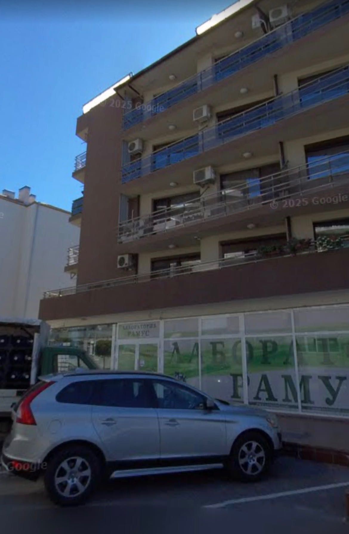 Дава се под наем Офис в Добрич, Автогара - 35 кв.м за 318.75 € - Снимка #1