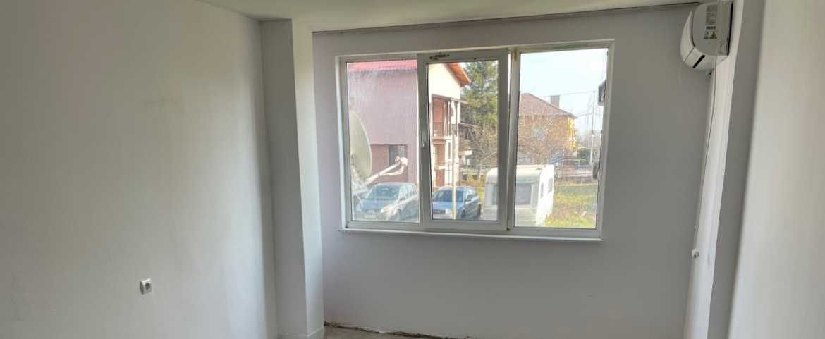 Дава се под наем Тристаен апартамент в София, Бенковски - 80 кв.м за 612 € - Снимка #1
