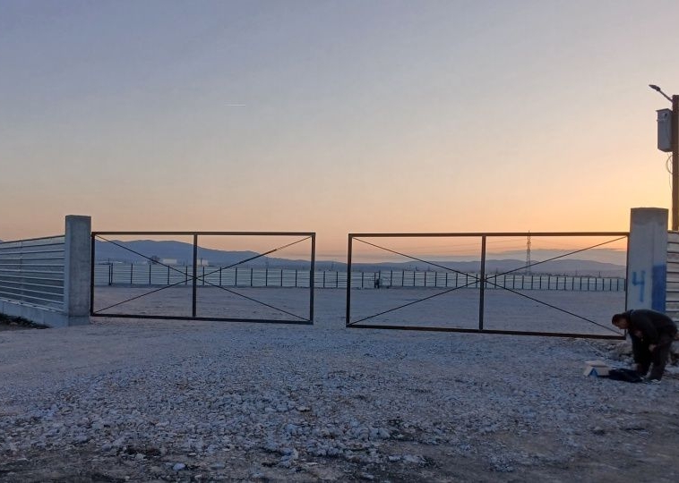 Дава се под наем Склад в с. Волуяк, Област София-град - 2000 кв.м за 51 € - Снимка #1