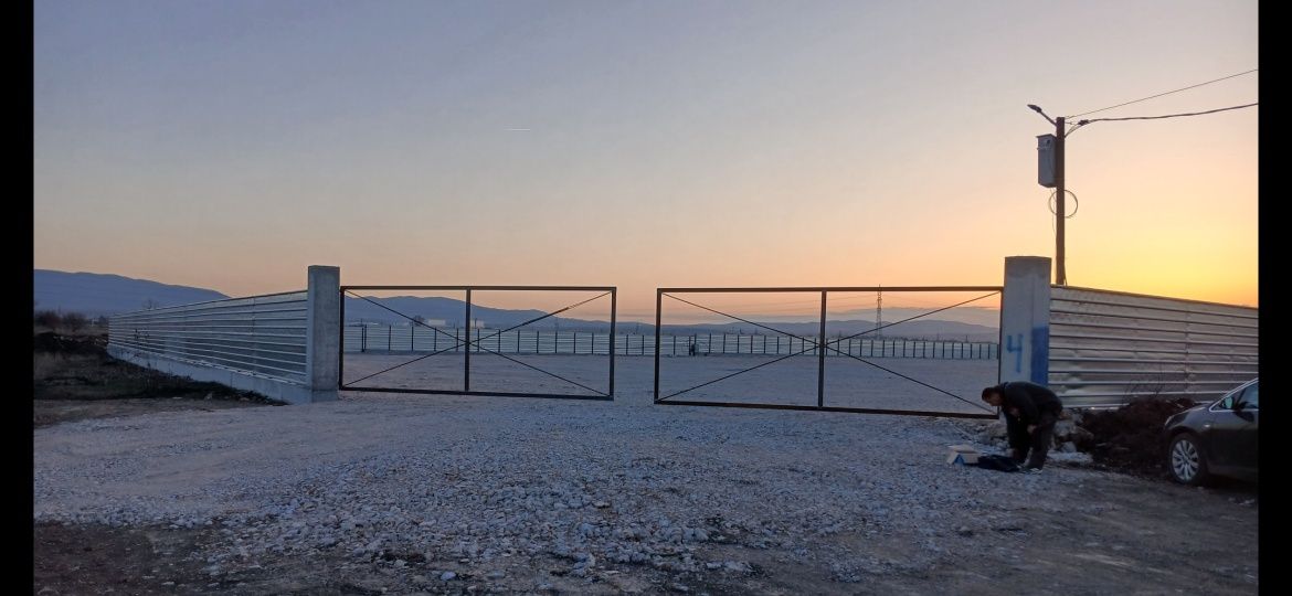 Дава се под наем Склад в с. Волуяк, Област София-град - 2000 кв.м за 51 € - Снимка #1