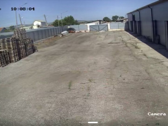 Дава се под наем Склад в с. Волуяк, Област София-град - 2000 кв.м за 1122 € - Снимка #1