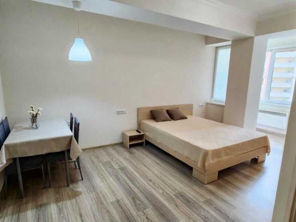 Дава се под наем Едностаен апартамент в София, Хиподрума - 32 кв.м за 300 € - Снимка #1