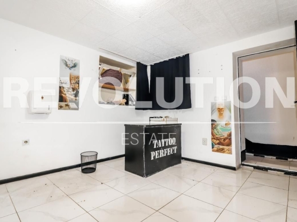 Дава се под наем Офис в Варна, Колхозен пазар - 30 кв.м за 300 € - Снимка #1