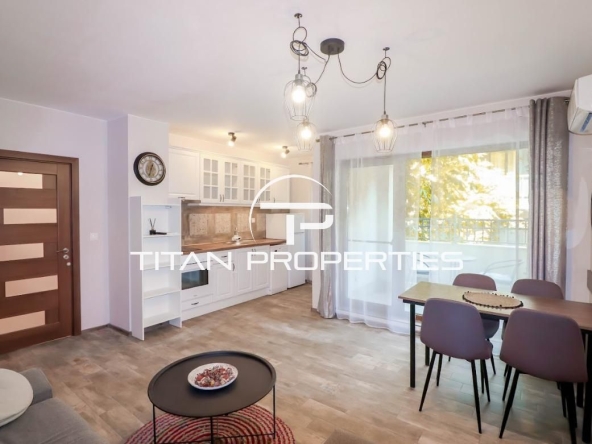 Дава се под наем Тристаен апартамент в Варна, Център - 100 кв.м за 997.05 € - Снимка #1