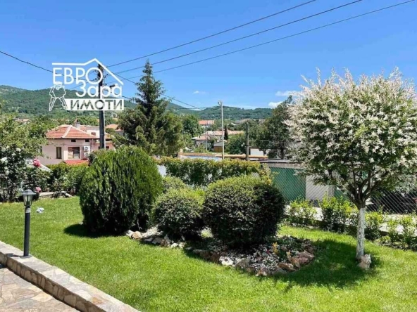 Къща в с. Лозен, Област Стара Загора - 150 кв.м за 1133 €/кв.м - Снимка #1