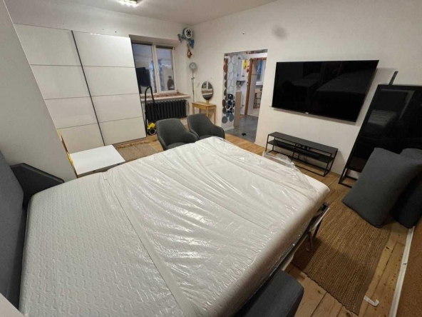 Дава се под наем Етаж от къща в София, Левски - 50 кв.м за 325 € - Снимка #1