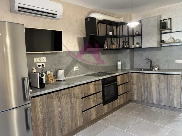 Дава се под наем Двустаен апартамент в Варна, Център - 60 кв.м за 650 € - Снимка #1