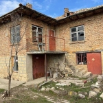 Къща в Нови пазар - 100 кв.м за 102 €/кв.м - Снимка #1