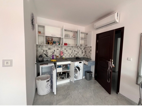 Дава се под наем Едностаен апартамент в к.к. Слънчев бряг - 42 кв.м за 250 € - Снимка #1