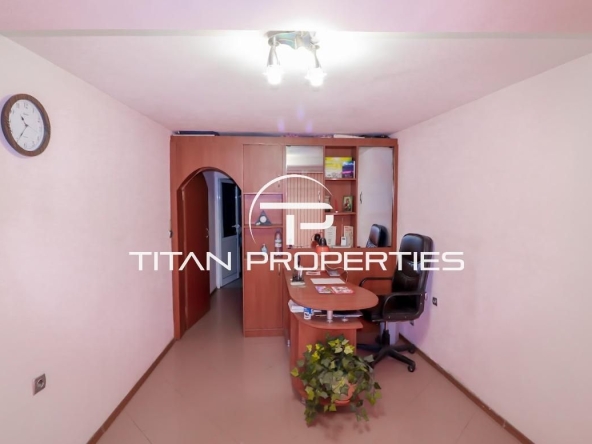 Дава се под наем Офис в Варна, Погреби - 33 кв.м за 248.88 € - Снимка #1