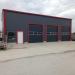 Дава се под наем Магазин в Пловдив, Кючук Париж - 160 кв.м за 918 € - Снимка #1