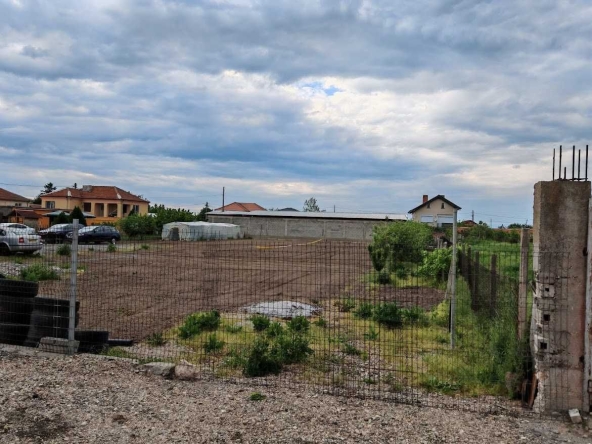 Парцел в Пловдив, Кючук Париж - 1220 кв.м за 34 €/кв.м - Снимка #1