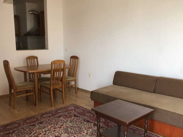 Дава се под наем Двустаен апартамент в Бургас, Славейков - 63 кв.м за 200 € - Снимка #1