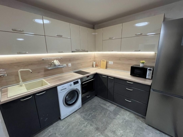 Дава се под наем Тристаен апартамент в София, Банишора - 50 кв.м за 750 € - Снимка #1