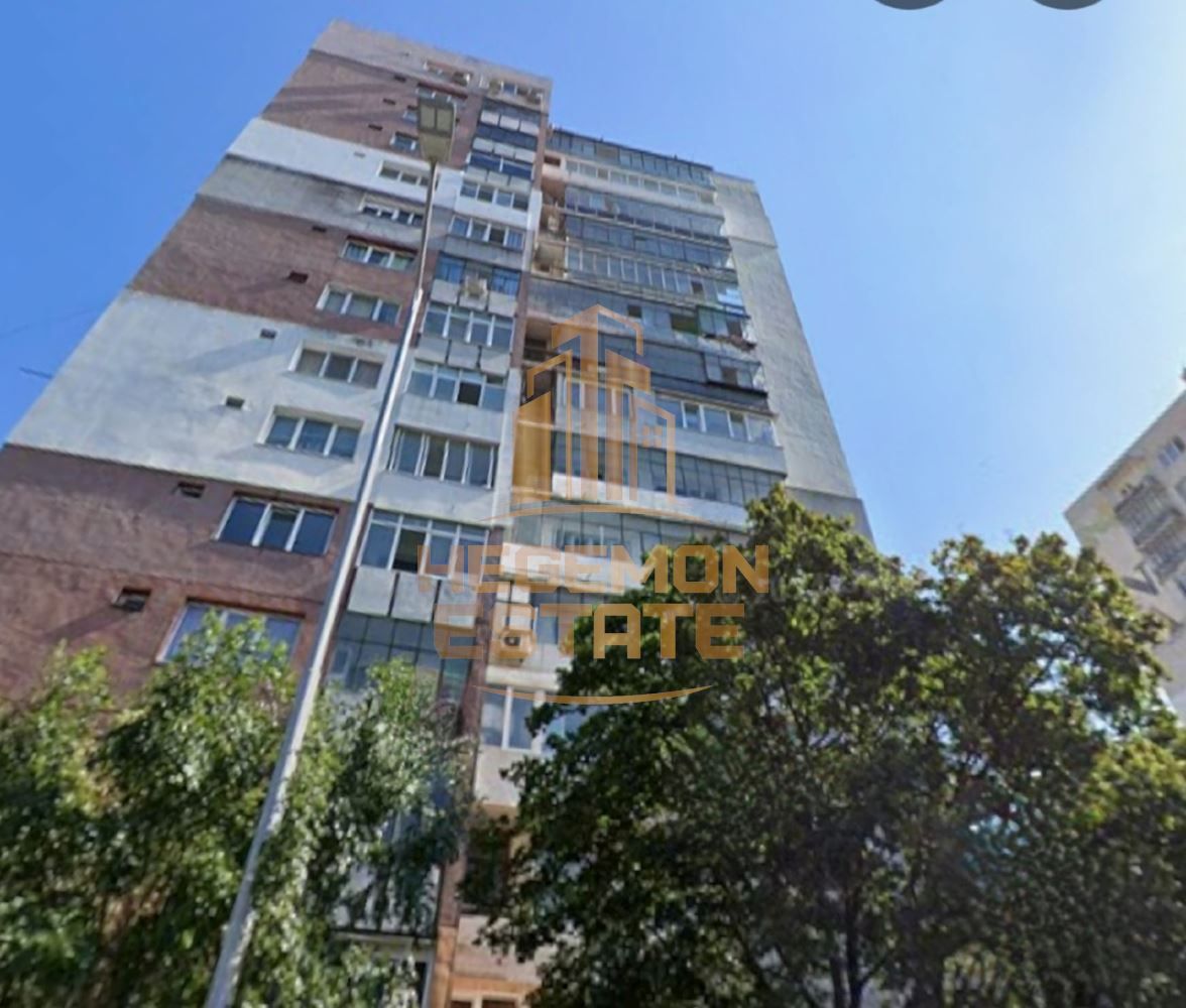 Четиристаен апартамент в Варна, Колхозен пазар - 87 кв.м за 1147 €/кв.м - Снимка #1