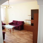 Дава се под наем Тристаен апартамент в София, Света Троица - 82 кв.м за 648.21 € - Снимка #1