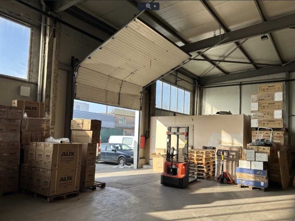 Дава се под наем Склад в Варна, Западна промишлена зона - 300 кв.м за 122.4 € - Снимка #1