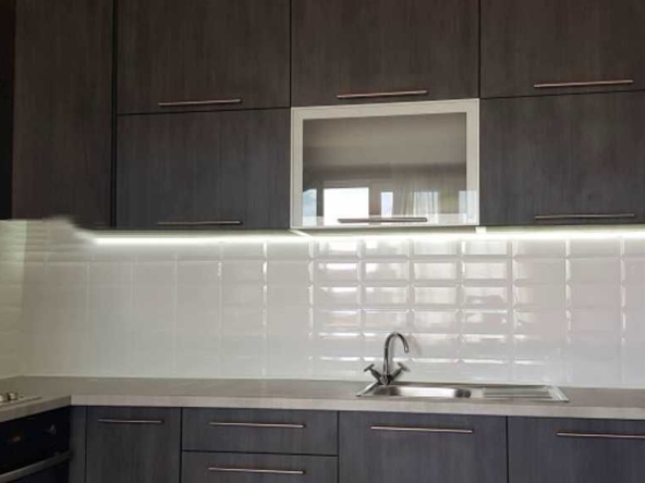 Дава се под наем Двустаен апартамент в София, Оборище - 40 кв.м за 490 € - Снимка #1