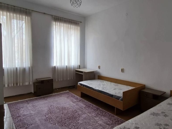 Дава се под наем Двустаен апартамент в Пловдив, Център - 35 кв.м за 331.5 € - Снимка #1