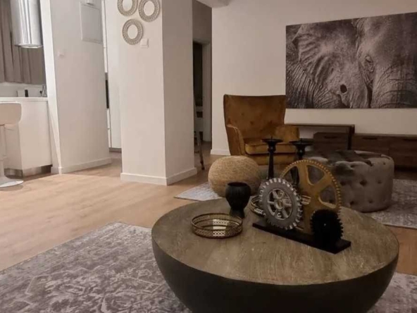 Дава се под наем Тристаен апартамент в Пловдив, Кършияка - 83 кв.м за 321.3 € - Снимка #1