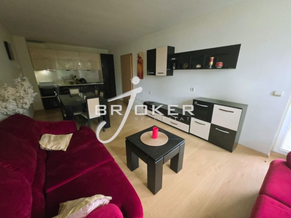 Тристаен апартамент в Кърджали, Център - 117 кв.м за 1240 €/кв.м - Снимка #1