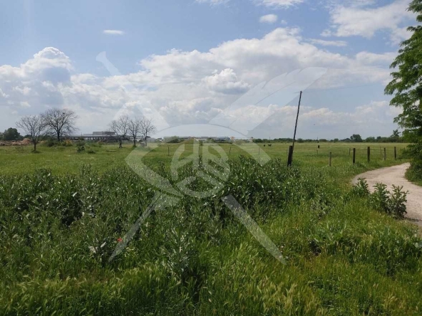 Парцел в Пловдив, Кършияка - 10189 кв.м за 50 €/кв.м - Снимка #1