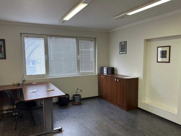 Офис в Варна, Център - 99 кв.м за 1545 €/кв.м - Снимка #1