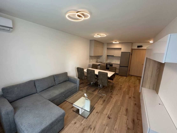 Дава се под наем Двустаен апартамент в София, Банишора - 56 кв.м за 697.17 € - Снимка #1