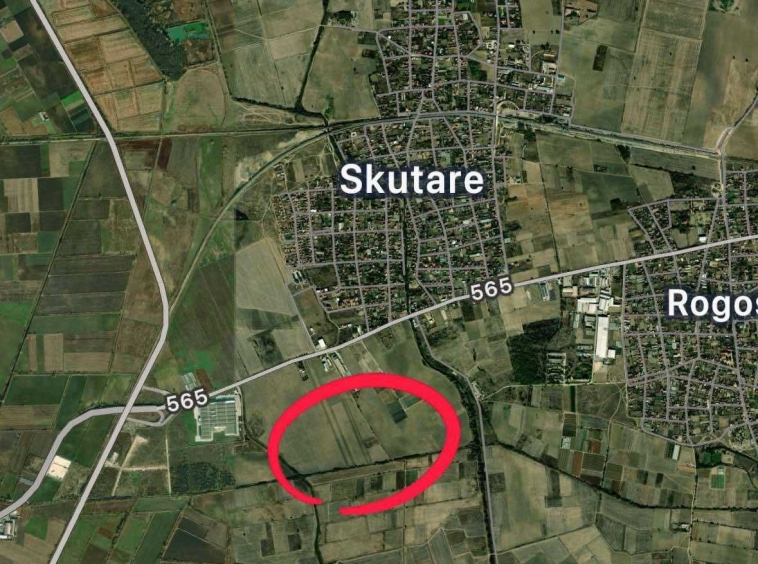 Земеделски имот в с. Скутаре, Област Пловдив -  кв.м за 2512 €/дка - Снимка #1