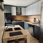 Дава се под наем Тристаен апартамент в Пловдив, Център - 85 кв.м за 484.5 € - Снимка #1