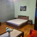 Дава се под наем Етаж от къща в София, Стрелбище - 100 кв.м за 498.27 € - Снимка #1